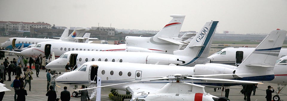 private jet flight line